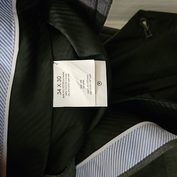 Haggar Straight Fit Suit - Picture 6 of 7